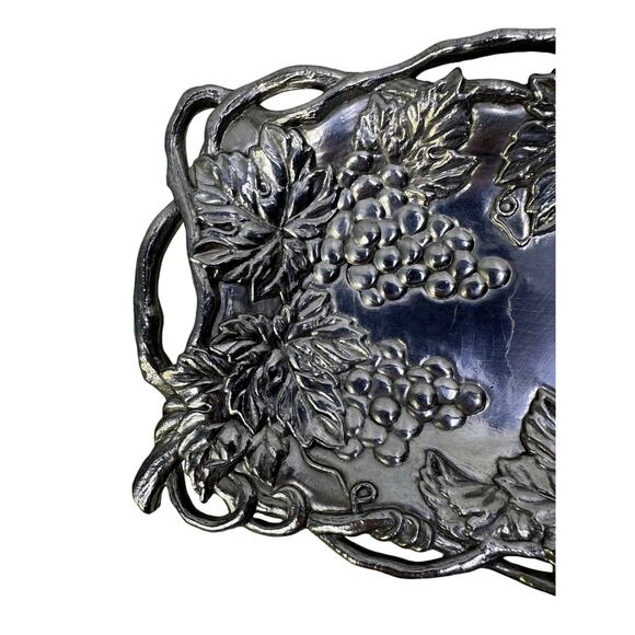 Arthur Court Vintage 1995 Grapevine 19 x 6 Rectangular Handled Serving Tray - Picture 5 of 7